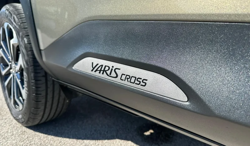 TOYOTA YARIS CROSS OXIDE HYBRID USATO NOLA AVELLINO pieno