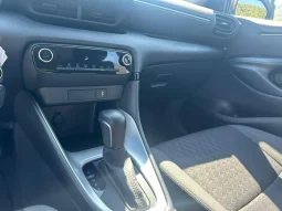 TOYOTA YARIS TREND HYBRID SILVER USATO NOLA AVELLINO pieno