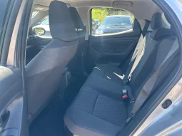 TOYOTA YARIS TREND HYBRID SILVER USATO NOLA AVELLINO pieno