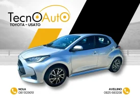 TOYOTA YARIS TREND HYBRID SILVER USATO NOLA AVELLINO