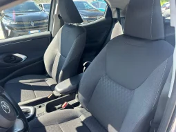 TOYOTA YARIS TREND HYBRID SILVER USATO NOLA AVELLINO pieno