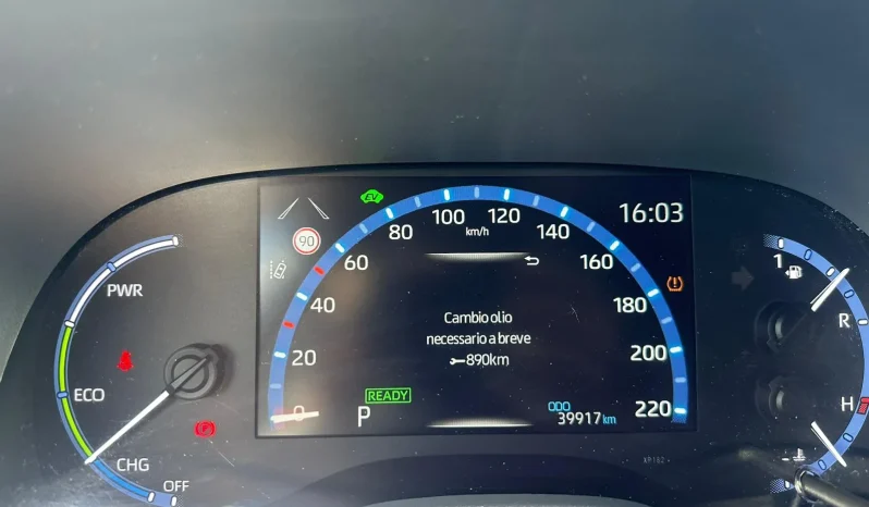 TOYOTA YARIS CROSS ADVENTURE 1.5 HYBRID USATO NOLA AVELLINO pieno