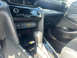 TOYOTA YARIS CROSS ADVENTURE 1.5 HYBRID USATO NOLA AVELLINO pieno