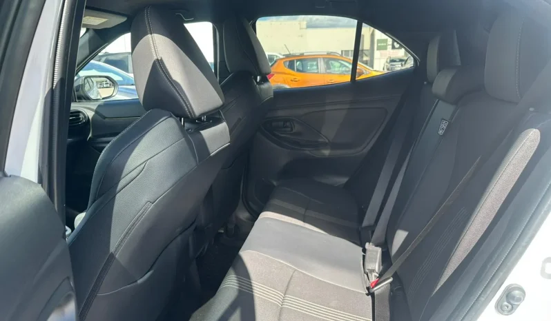 TOYOTA YARIS CROSS ADVENTURE 1.5 HYBRID USATO NOLA AVELLINO pieno