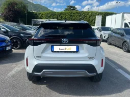 TOYOTA YARIS CROSS ADVENTURE 1.5 HYBRID USATO NOLA AVELLINO pieno