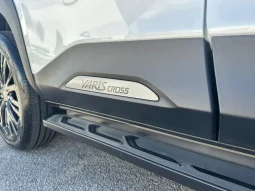 TOYOTA YARIS CROSS ADVENTURE 1.5 HYBRID USATO NOLA AVELLINO pieno