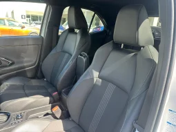 TOYOTA YARIS CROSS ADVENTURE 1.5 HYBRID USATO NOLA AVELLINO pieno