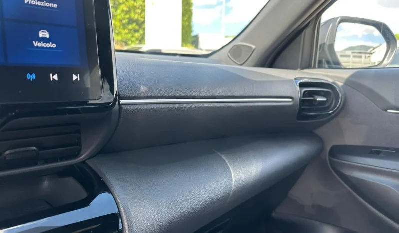 TOYOTA YARIS CROSS TREND 1.5 HYBRID BLUE USATO NOLA AVELLINO pieno