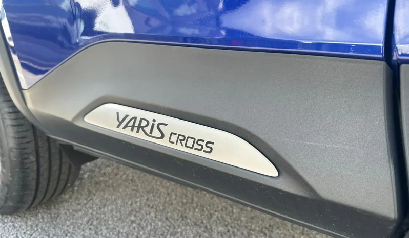 TOYOTA YARIS CROSS TREND 1.5 HYBRID BLUE USATO NOLA AVELLINO pieno