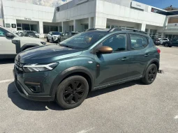 DACIA SANDERO STEPWAY GPL VERDE USATO NOLA AVELLINO pieno