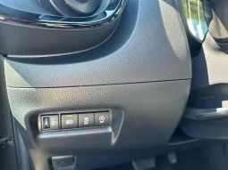 TOYOTA AYGO X 1.0 BENZINA LOUNGE VERDE USATO NOLA AVELLINO pieno