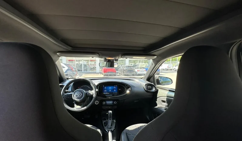 TOYOTA AYGO X 1.0 BENZINA LOUNGE VERDE USATO NOLA AVELLINO pieno