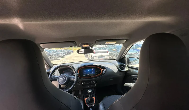 TOYOTA AYGO X LOUNGE 1.0B USATO NOLA AVELLINO pieno