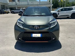 TOYOTA AYGO X LOUNGE 1.0B USATO NOLA AVELLINO pieno