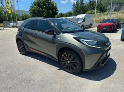 TOYOTA AYGO X LOUNGE 1.0B USATO NOLA AVELLINO pieno