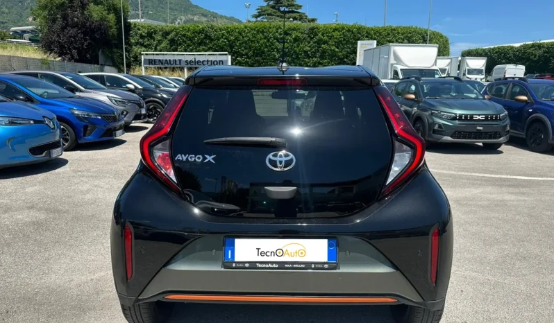 TOYOTA AYGO X LOUNGE 1.0B USATO NOLA AVELLINO pieno