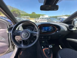 TOYOTA AYGO X LOUNGE 1.0B USATO NOLA AVELLINO pieno