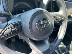TOYOTA AYGO X BENZINA LOUNGE GREEN USATO NOLA AVELLINO pieno