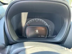 TOYOTA AYGO X BENZINA LOUNGE GREEN USATO NOLA AVELLINO pieno