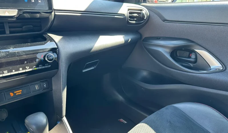 TOYOTA YARIS CROSS GR SPORT ROSSO HYBRID USATO NOLA AVELLINO pieno