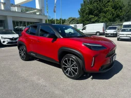 TOYOTA YARIS CROSS GR SPORT ROSSO HYBRID USATO NOLA AVELLINO pieno