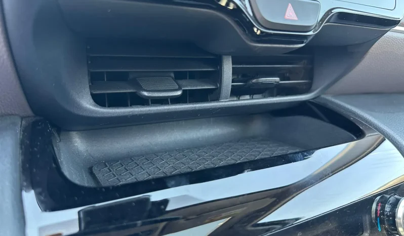 TOYOTA YARIS CROSS LOUNGE BRONZE USATO NOLA AVELLINO pieno