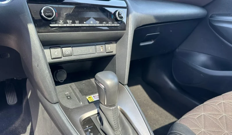 TOYOTA YARIS CROSS LOUNGE BRONZE USATO NOLA AVELLINO pieno