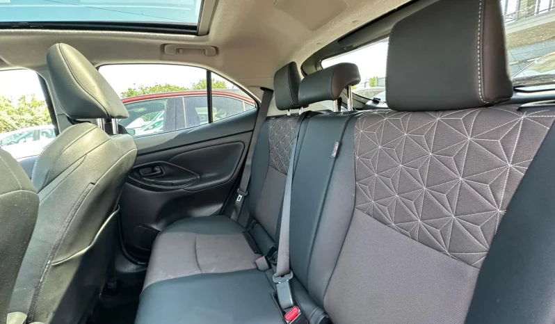 TOYOTA YARIS CROSS LOUNGE BRONZE USATO NOLA AVELLINO pieno