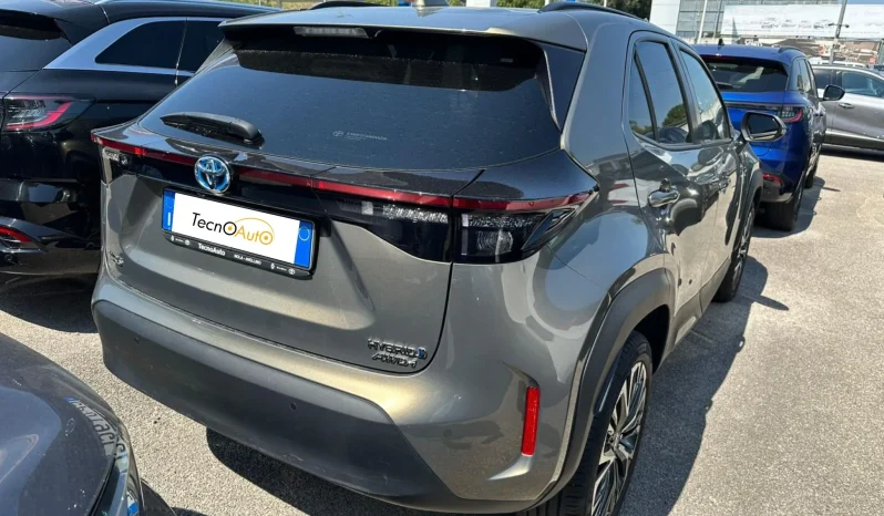 TOYOTA YARIS CROSS LOUNGE BRONZE USATO NOLA AVELLINO pieno