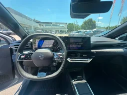 NUOVA RENAULT CLIO FULL HYBRID USATO AZIENDALE NOLA AVELLINO pieno