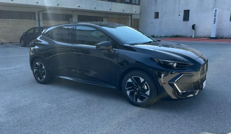 NUOVA RENAULT CLIO FULL HYBRID NERO USATO AZIENDALE NOLA AVELLINO pieno