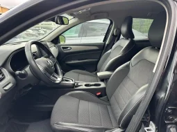 RENAULT ARKANA INTENS HYBRID 145CV USATO NOLA AVELLINO pieno