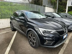 RENAULT ARKANA INTENS HYBRID 145CV USATO NOLA AVELLINO pieno