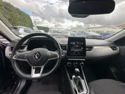 RENAULT ARKANA INTENS HYBRID 145CV USATO NOLA AVELLINO pieno
