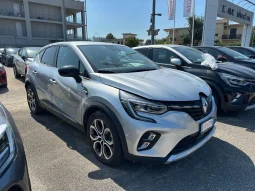 RENAULT CAPTUR PLUG-IN HYBRID INTENS USATO NOLA AVELLINO pieno