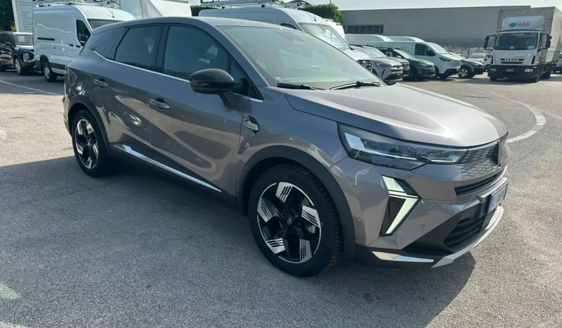 RENAULT SYMBIOZ ICONIC FULL HYBRID USATO NOLA AVELLINO pieno