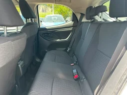 TOYOTA YARIS 1.5 HYBRID TREND BIANCO SUPER USATO NOLA AVELLINO pieno