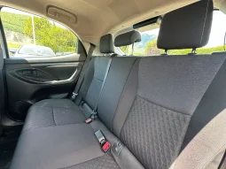 TOYOTA YARIS 1.5 HYBRID TREND BIANCO SUPER USATO NOLA AVELLINO pieno