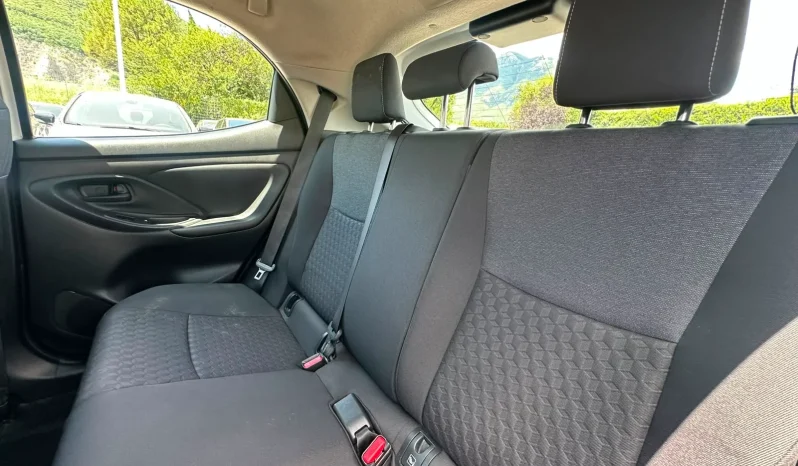 TOYOTA YARIS 1.5 HYBRID TREND BIANCO SUPER USATO NOLA AVELLINO pieno