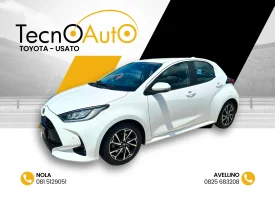 TOYOTA YARIS 1.5 HYBRID TREND BIANCO SUPER USATO NOLA AVELLINO