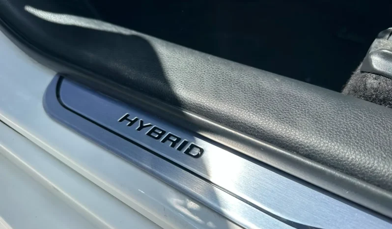 TOYOTA YARIS 1.5 HYBRID TREND BIANCO SUPER USATO NOLA AVELLINO pieno