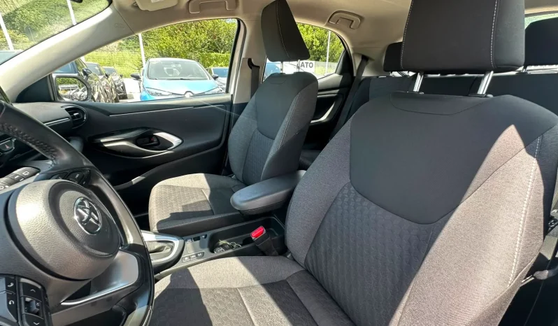 TOYOTA YARIS 1.5 HYBRID TREND BIANCO SUPER USATO NOLA AVELLINO pieno