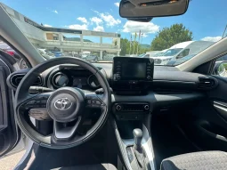TOYOTA YARIS 1.5 HYBRID TREND BIANCO SUPER USATO NOLA AVELLINO pieno