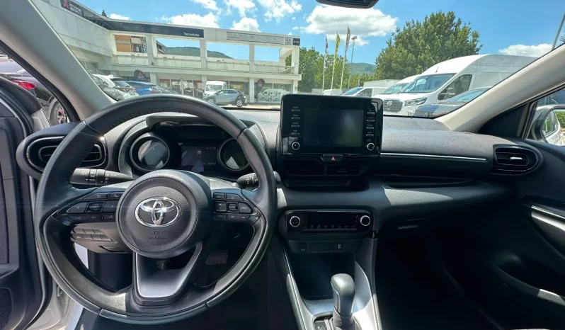 TOYOTA YARIS 1.5 HYBRID TREND BIANCO SUPER USATO NOLA AVELLINO pieno