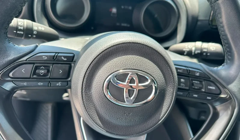 TOYOTA YARIS 1.5 HYBRID TREND BIANCO SUPER USATO NOLA AVELLINO pieno