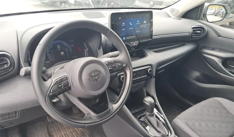TOYOTA YARIS 1.5 HYBRID TREND BIANCO USATO NOLA AVELLINO pieno