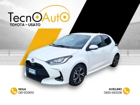 TOYOTA YARIS 1.5 HYBRID TREND BIANCO USATO NOLA AVELLINO
