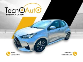 TOYOTA YARIS 1.5 HYBRID TREND SILVER MET USATO NOLA AVELLINO