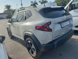 DACIA DUSTER 1.0 ECO-G EXTREME SANDSTONE USATO NOLA AVELLINO pieno