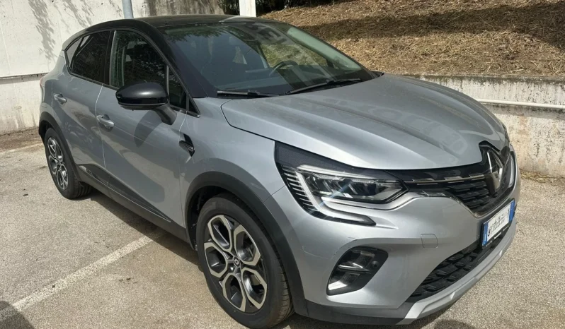 RENAULT CAPTUR FULL HYBRID TECHNO VARSAVIA USATO NOLA AVELLINO pieno